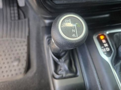 Used 2020 Jeep Wrangler Sport AWD/4WD image 8