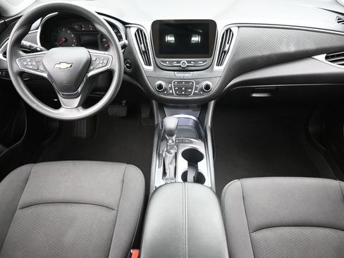 Used 2024 Chevrolet Malibu LT FWD image 12