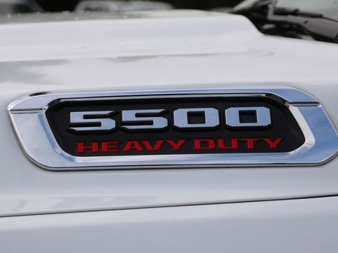 Used 2022 RAM 5500 Tradesman w/ Chrome Appearance Group image 47