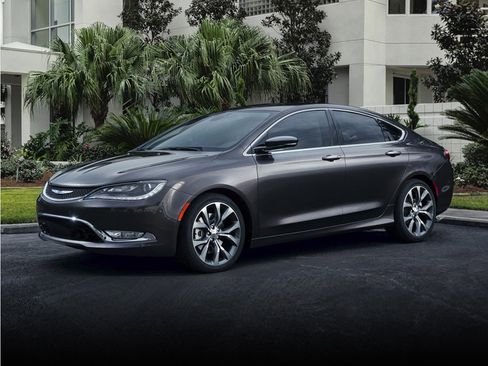 Used 2015 Chrysler 200 Limited w/ Convenience Group FWD image 1