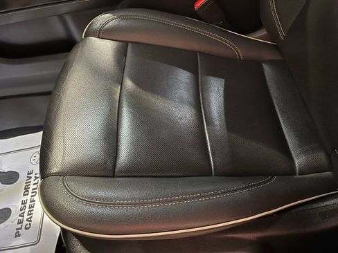 Used 2023 GMC Yukon XL SLT image 15