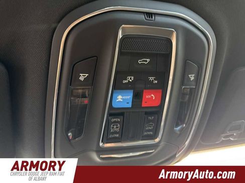 New 2025 Jeep Grand Cherokee L Altitude image 22