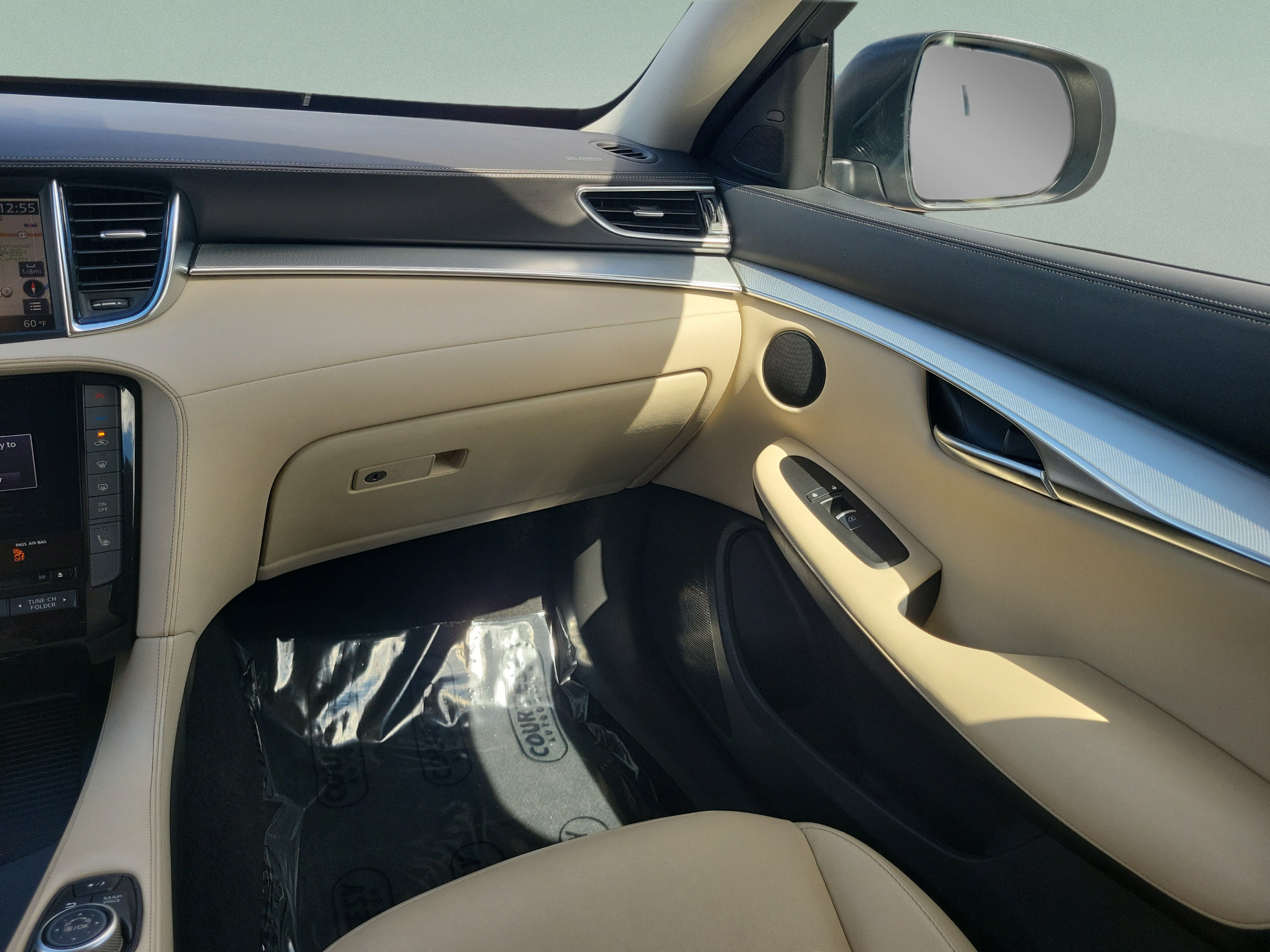 Used 2020 INFINITI QX50 Luxe w/ Navigation Package FWD image 12