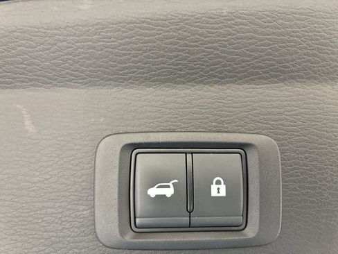 Used 2025 Mitsubishi Outlander SEL AWD/4WD image 9