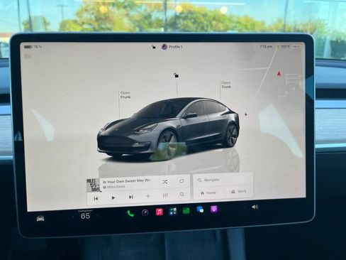 Used 2022 Tesla Model 3 Long Range AWD/4WD image 7