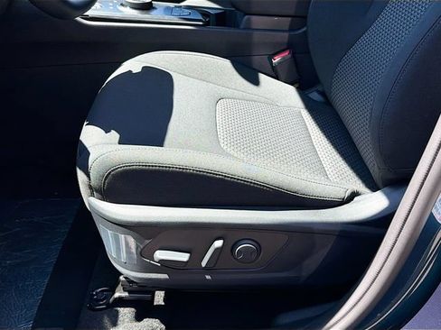 New 2027 Kia Sportage S FWD image 18