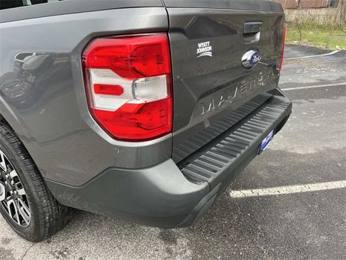 Used 2022 Ford Maverick Lariat image 10