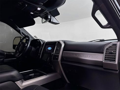 Used 2017 Ford F250 Platinum w/ Platinum Ultimate Package image 31