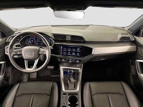 Certified 2025 Audi Q3 2.0T Premium Plus w/ Premium Plus Package AWD/4WD image 9