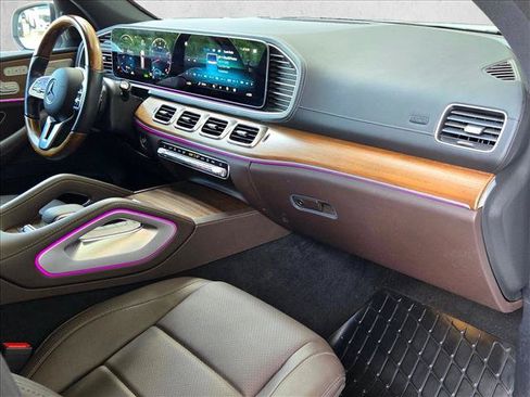 Used 2023 Mercedes-Benz GLS 450 4MATIC image 25