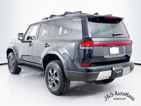 Used 2025 Lexus GX 550 AWD/4WD image 5