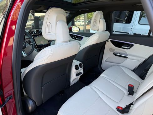 New 2026 Mercedes-Benz GLC 300 image 24