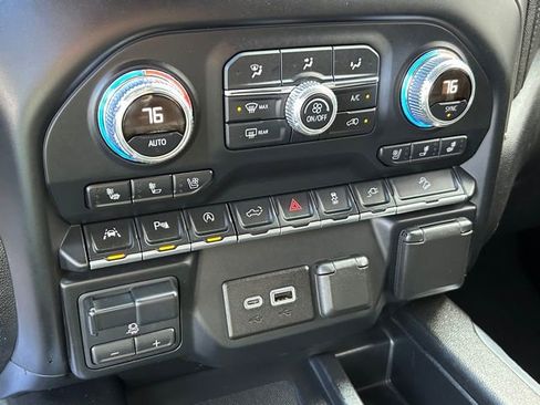 Used 2019 GMC Sierra 1500 Denali w/ Technology Package image 30