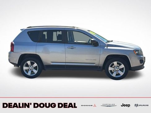 Used 2016 Jeep Compass Sport w/ Power Value Group FWD image 7