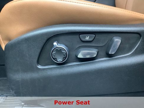 Used 2023 Cadillac XT4 Premium Luxury image 14