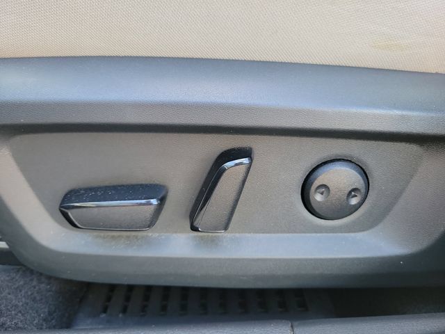 Used 2023 Nissan Rogue SV FWD image 17