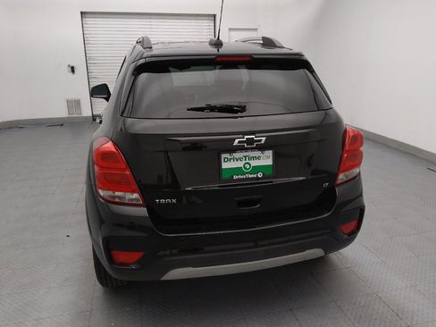 Used 2020 Chevrolet Trax LT w/ LT Convenience Package FWD image 6