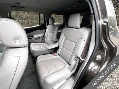 Used 2019 GMC Acadia SLT FWD image 22