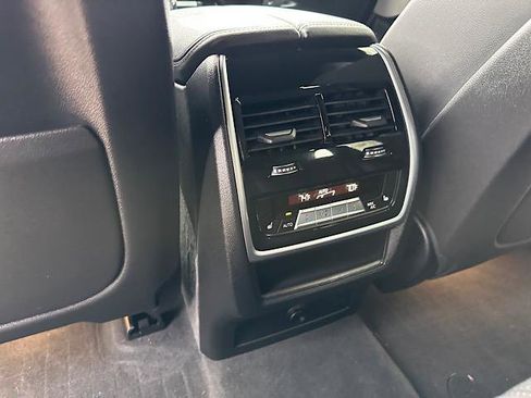 Used 2021 BMW X5 xDrive40i w/ Premium Package image 22