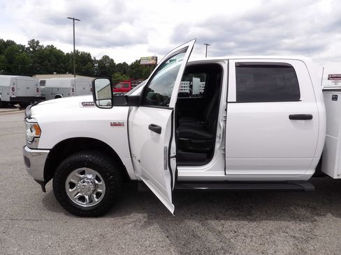 Used 2021 RAM 2500 Tradesman AWD/4WD image 13