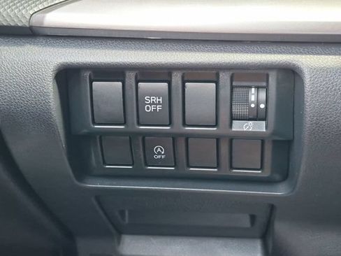 Used 2021 Subaru Forester Premium AWD/4WD image 19