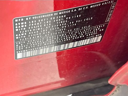 Used 2023 Volkswagen Tiguan SE AWD/4WD image 31