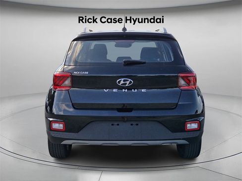Certified 2023 Hyundai Venue SEL w/ Cargo Package image 6