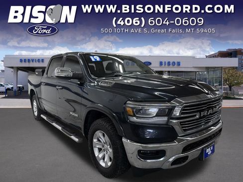 Used 2019 RAM 1500 Laramie AWD/4WD image 1
