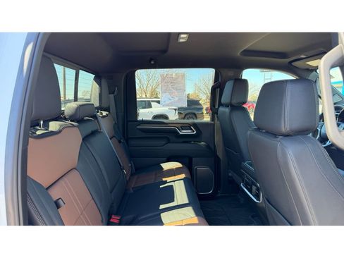 Certified 2025 Chevrolet Silverado 3500 High Country w/ Technology Package image 20