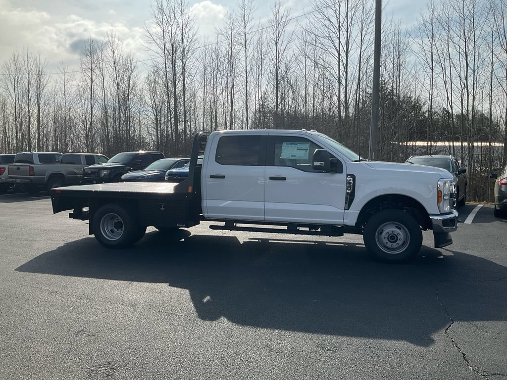 New 2026 Ford F350 XL w/ XL Chrome Package AWD/4WD image 4
