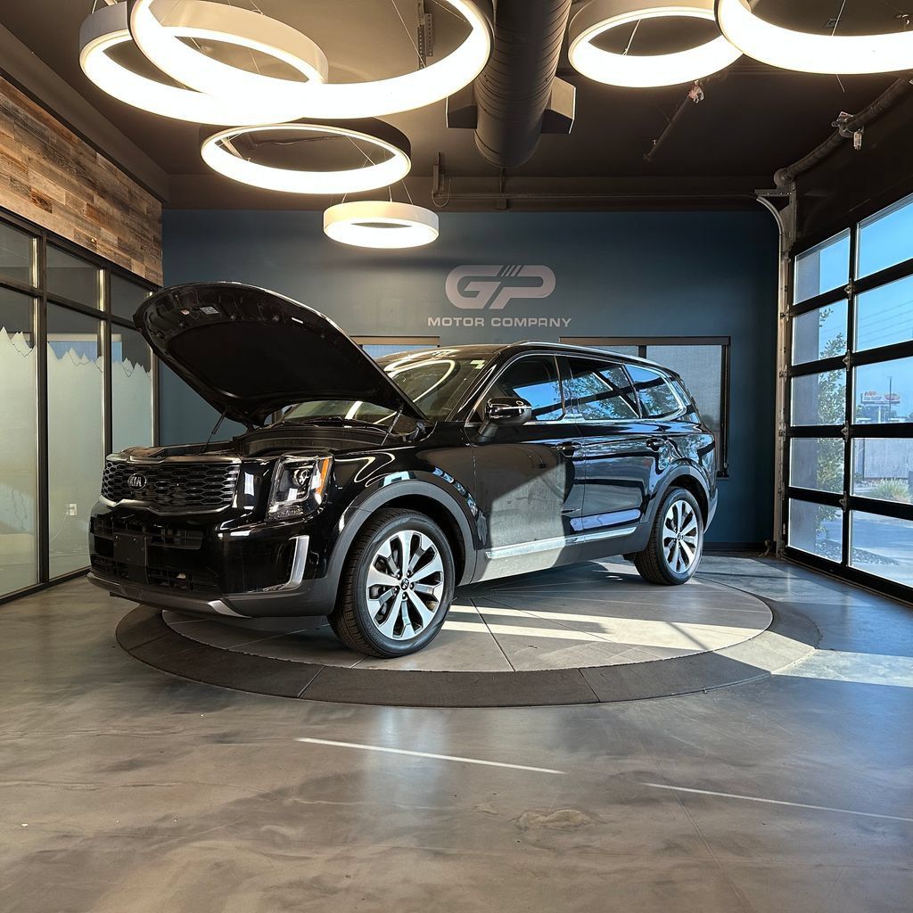 Used 2020 Kia Telluride EX w/ EX Premium Package AWD/4WD image 25