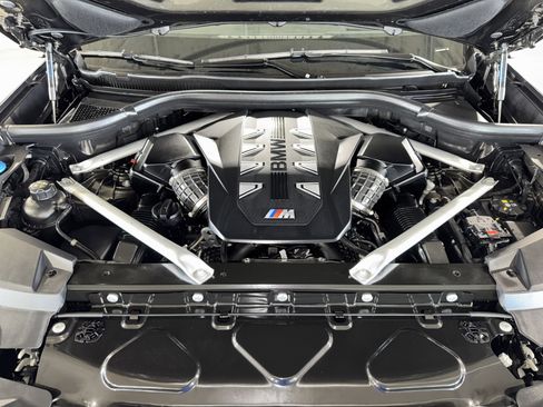 Used 2025 BMW X5 M60i w/ Executive Package image 35