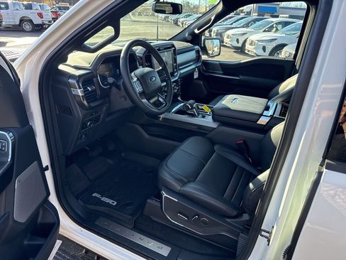 New 2025 Ford F150 Platinum w/ FX4 Off-Road Package image 25