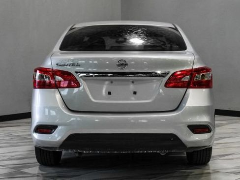 Used 2017 Nissan Sentra S FWD image 11