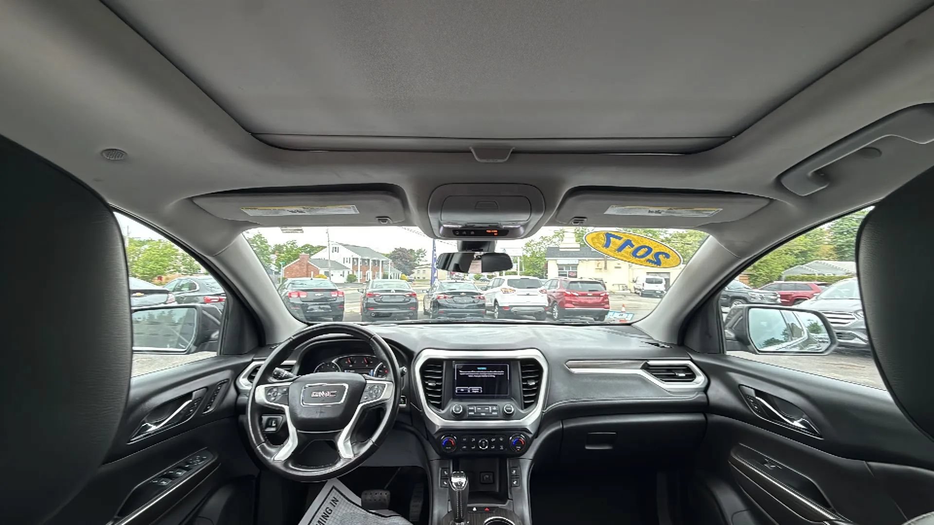 Used 2017 GMC Acadia SLT AWD/4WD image 24
