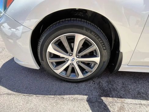 Used 2016 Subaru Legacy 2.5i Limited AWD/4WD image 17