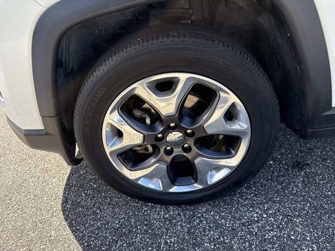 Used 2020 Jeep Compass Limited image 11