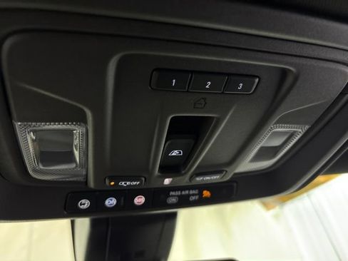 Used 2020 GMC Sierra 1500 Denali w/ Driver Alert Package II AWD/4WD image 40