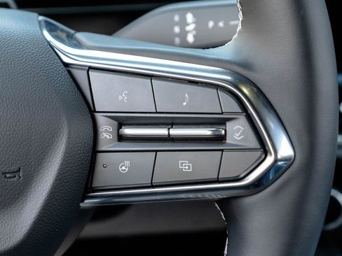 New 2024 Chevrolet Equinox EV LT w/ Active Safety Package 3 FWD image 17