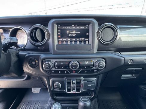 Used 2021 Jeep Wrangler Unlimited Sport image 27