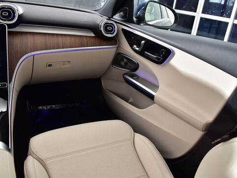 Certified 2025 Mercedes-Benz C 300 4MATIC Sedan image 26