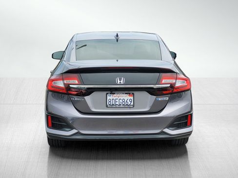 Used 2018 Honda Clarity Plug-In Hybrid image 5