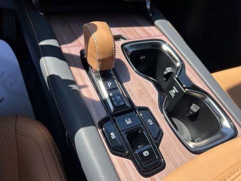 Used 2025 Lexus RX 350 Premium image 11