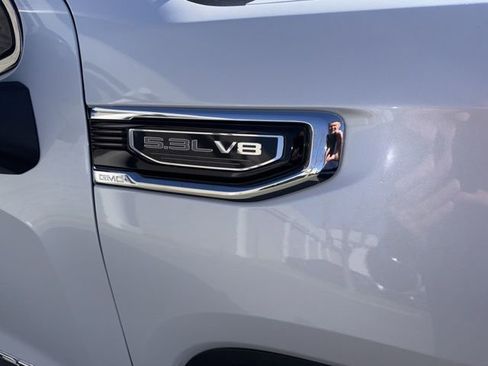 Used 2022 GMC Sierra 1500 SLT w/ SLT Convenience Package image 5