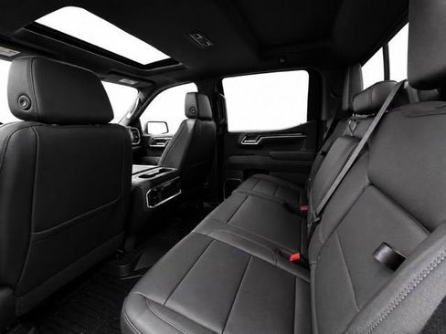 New 2026 GMC Sierra 1500 SLT w/ SLT Premium Package AWD/4WD image 16