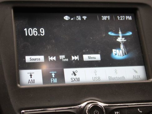 Used 2018 Chevrolet Equinox LT image 41