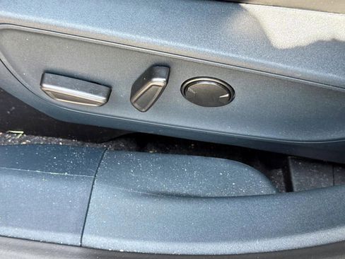 Used 2024 Ford Maverick Lariat w/ Black Appearance Package image 15