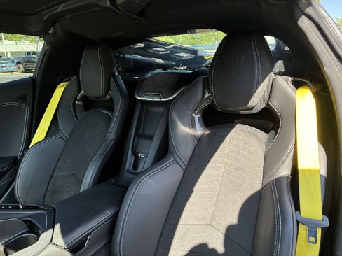 Used 2023 Chevrolet Corvette Stingray Preferred Cpe w/ 2LT image 13