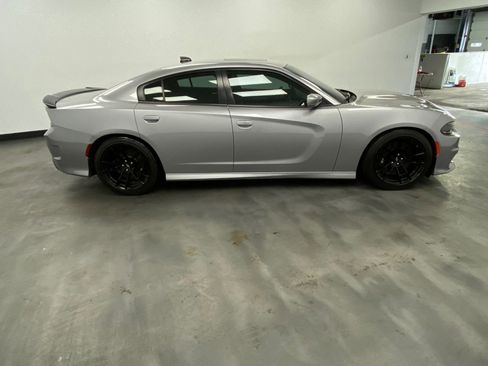 Used 2018 Dodge Charger R/T image 7