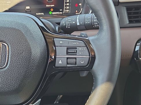 Used 2025 Honda Pilot Elite image 21
